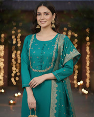 Emerald green Muslin Silk Kurta Set with Banarasi Dupatta