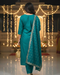 Emerald green Muslin Silk Kurta Set with Banarasi Dupatta