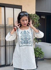 Zehra – Ivory Blue Linen Short Kurti