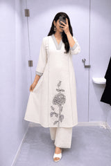 Noira – Ivory Bloom Cotton Kurta Set