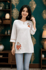 Aaira – Ivory Blossom Cotton Kurta