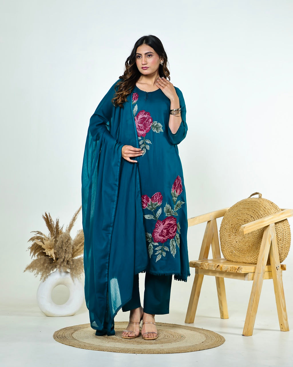 Eesha-Firozi Noor Embroidered Mul Cotton Suit Set