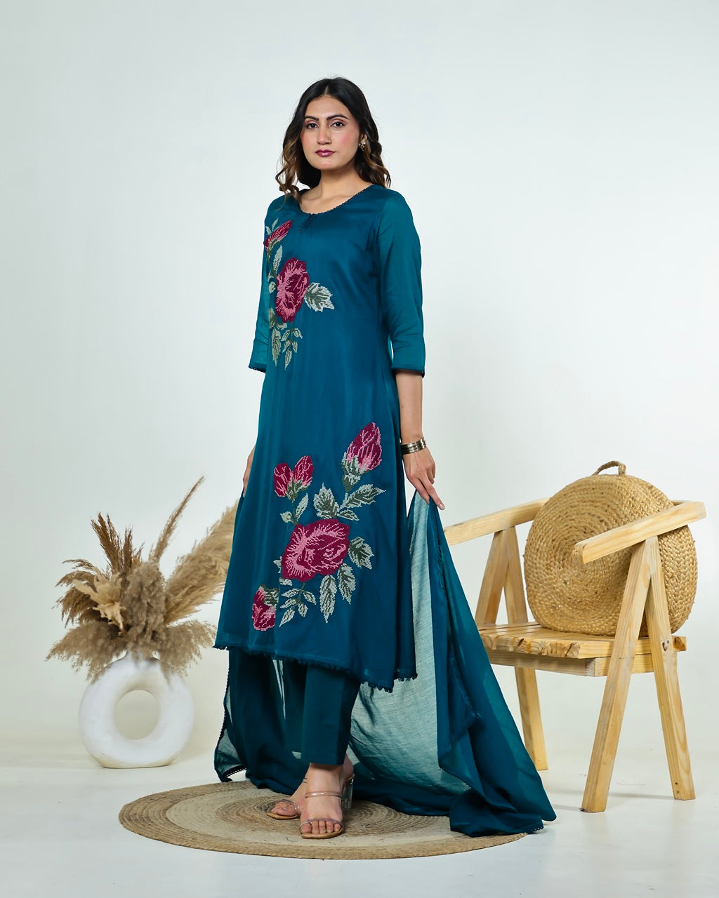 Eesha-Firozi Noor Embroidered Mul Cotton Suit Set