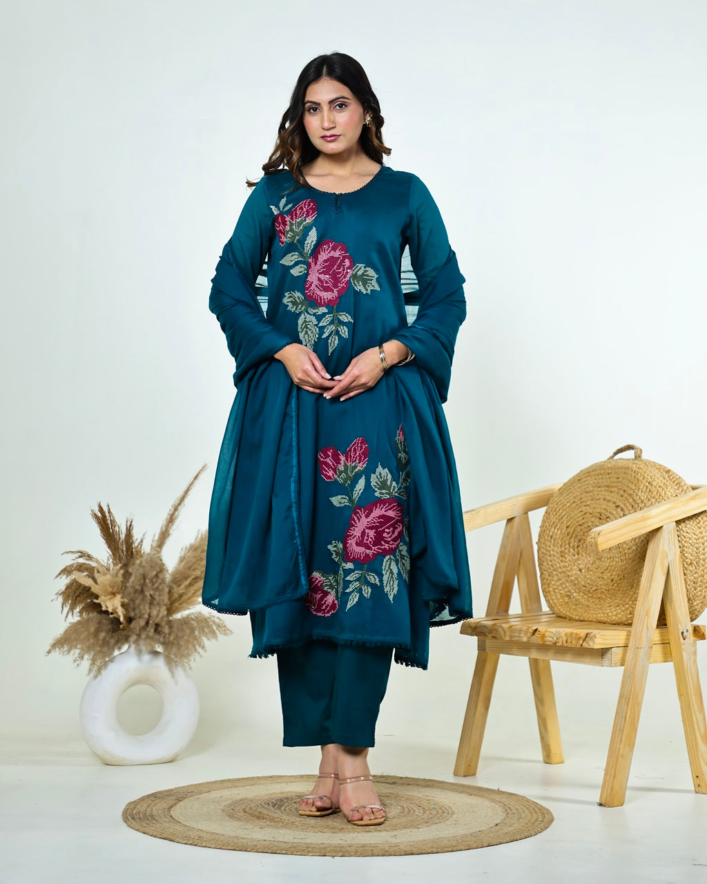 Eesha-Firozi Noor Embroidered Mul Cotton Suit Set